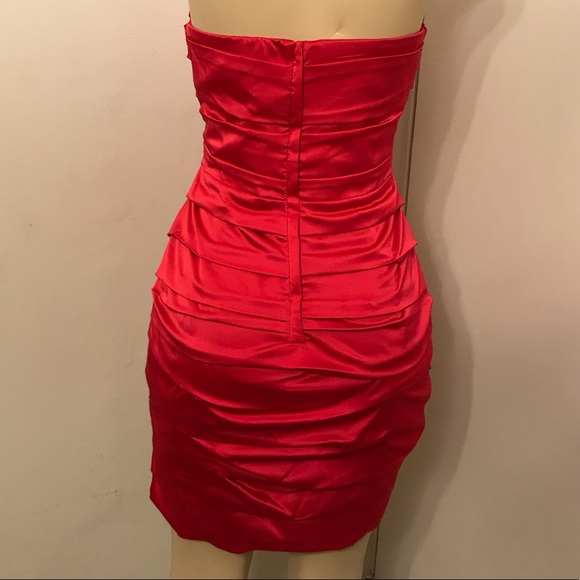 Express Rouched Strapless Dress - Picture 4 of 5